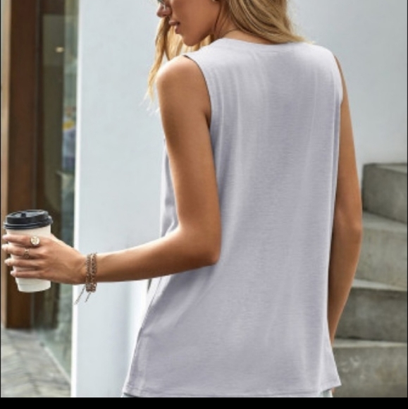 Gray Leopard lips boyfriend tank tee - Picture 5 of 6